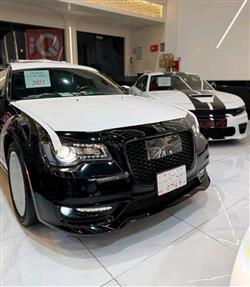 کرایسلەر 300